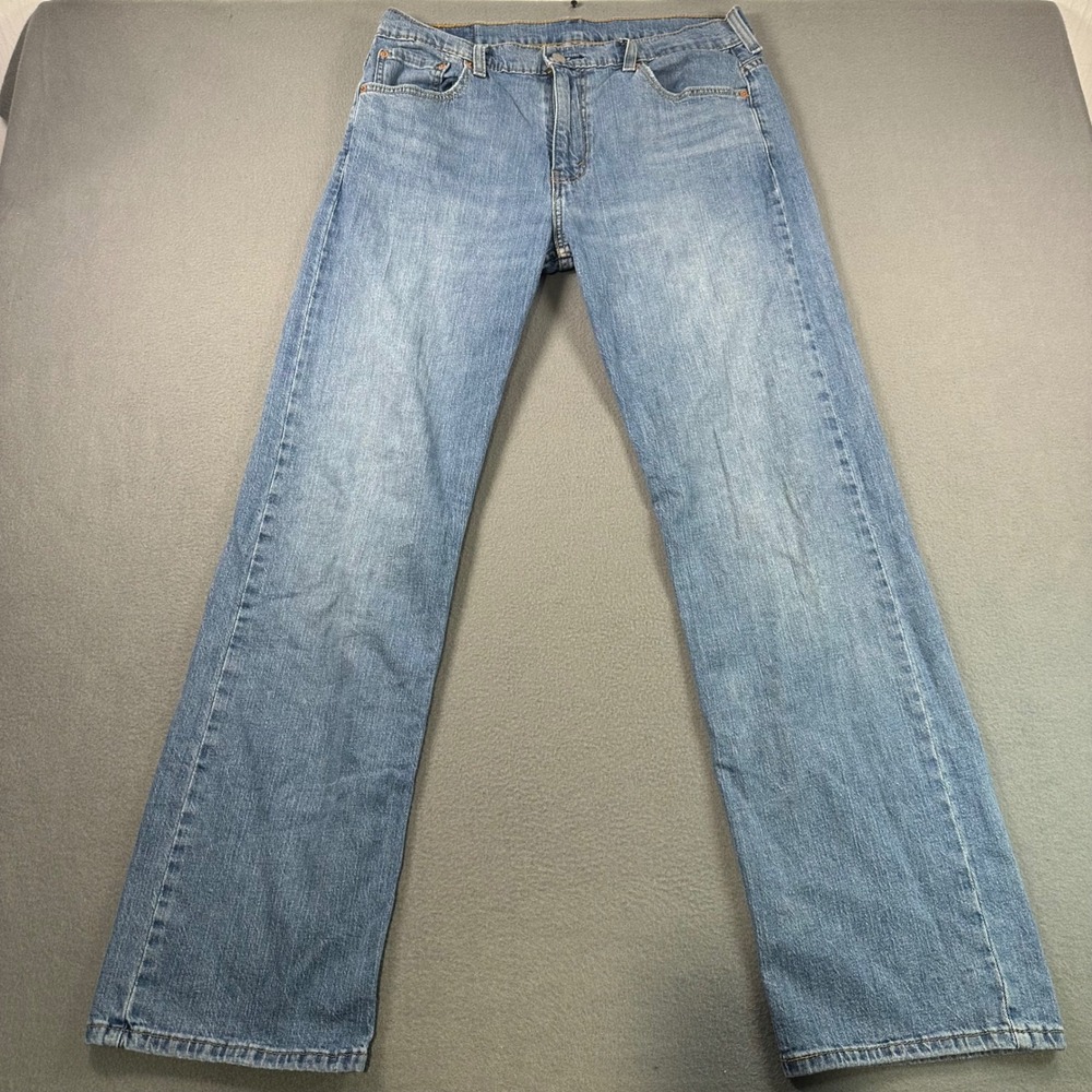 Levis 569 Loose Straight Leg Jeans Mens 33x34 Light Wash Blue Denim 00569-0388